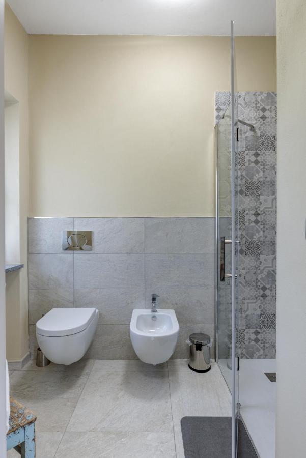 Ciabot Delle Aie - Barolo Apartment ภายนอก รูปภาพ